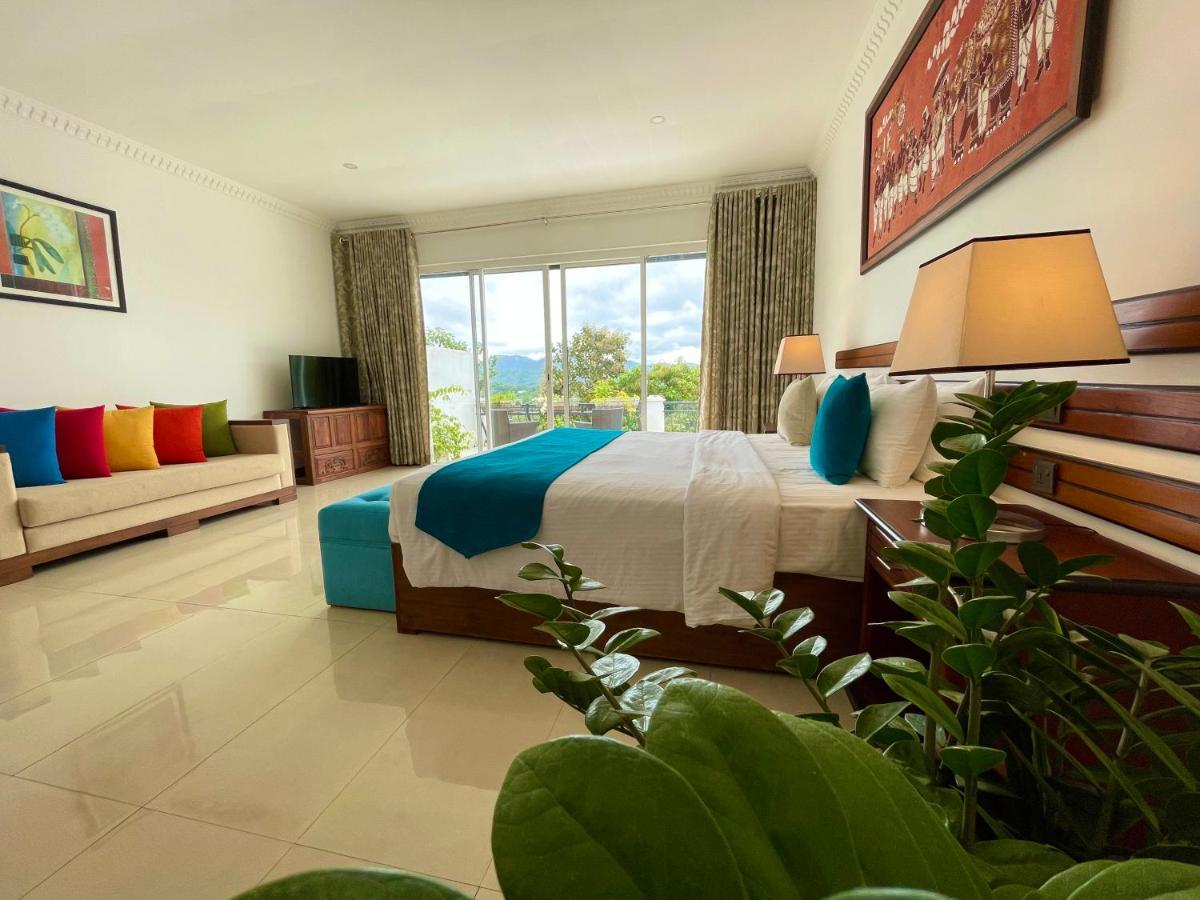 Elegant Hotel Kandy Eksteriør billede