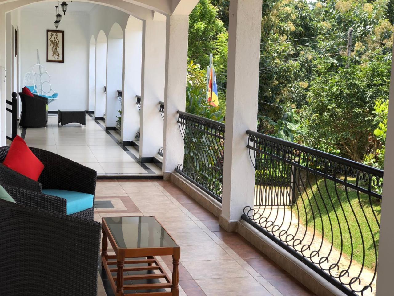 Elegant Hotel Kandy Eksteriør billede